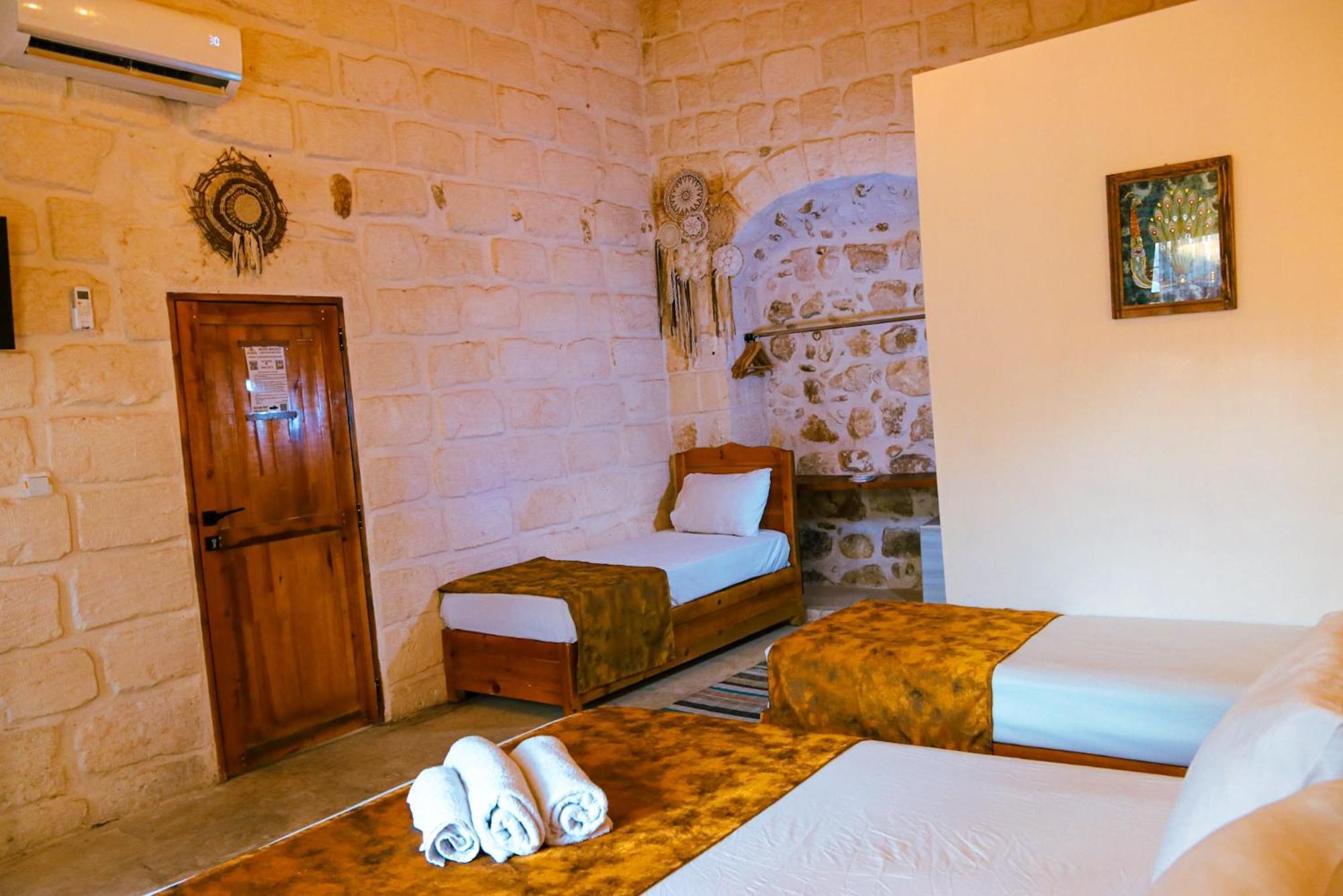 Mons Masius Hotel Teras Midyat 외부 사진