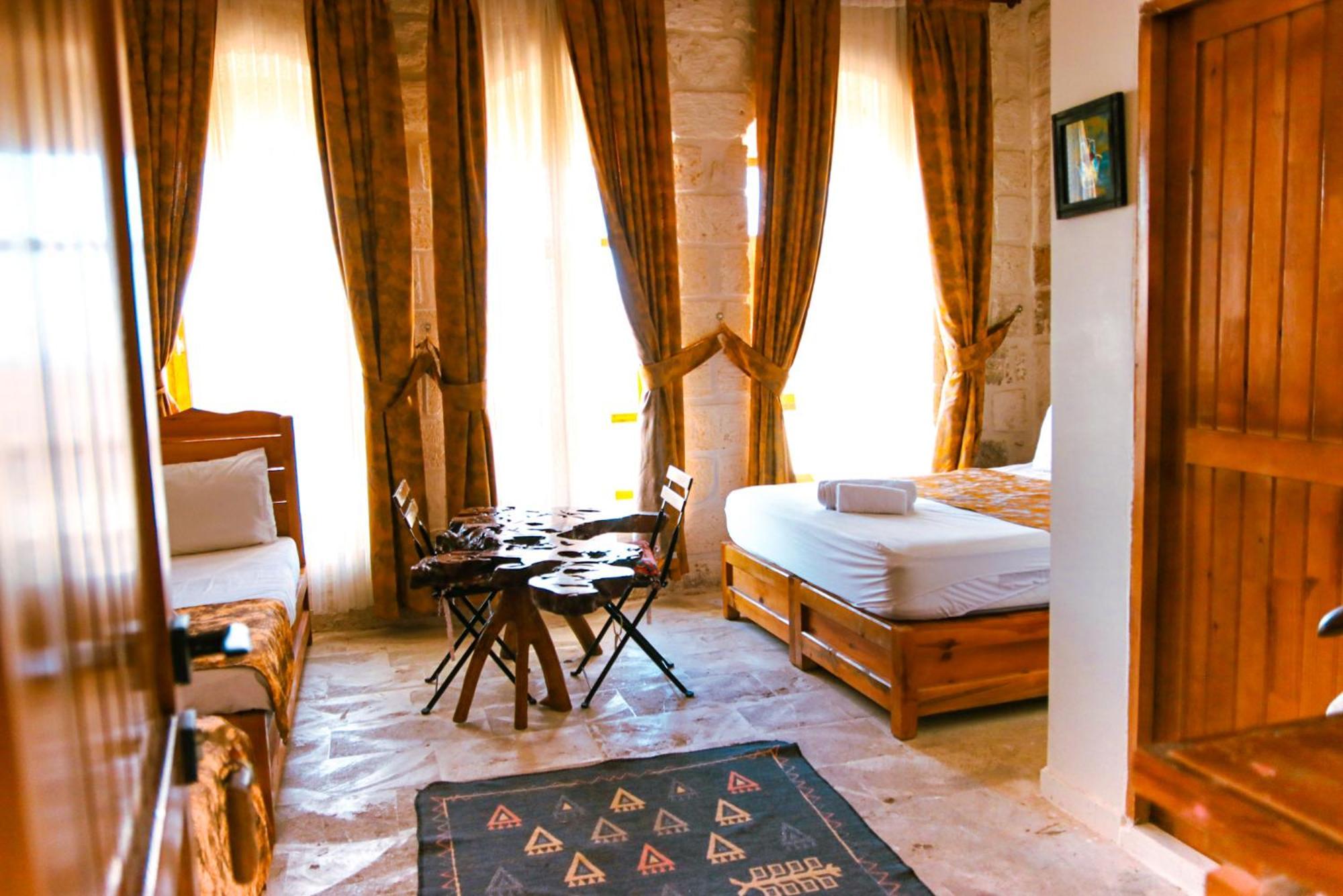 Mons Masius Hotel Teras Midyat 외부 사진
